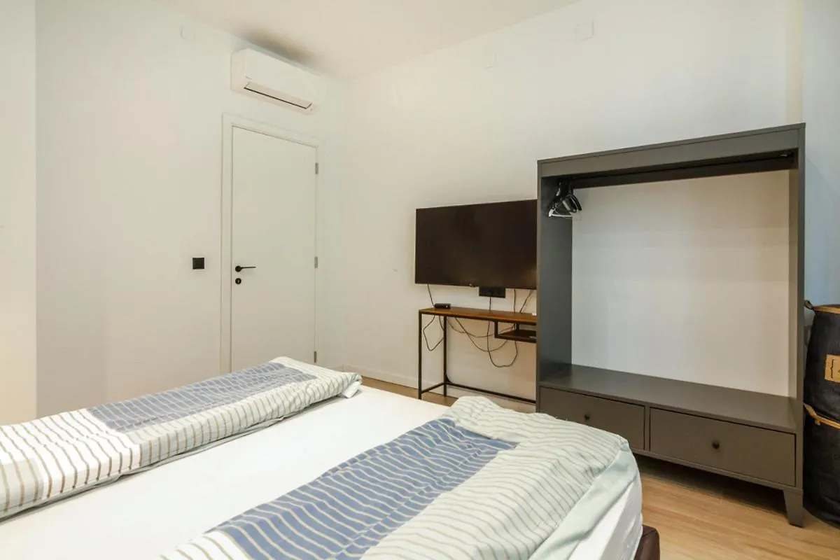 Apartment Viral 2 Bedroom Photo Studio Loft Sofia