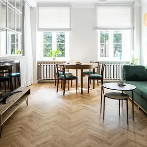 https://warsaw-heritage-apartment.warsawhotelspoland.com